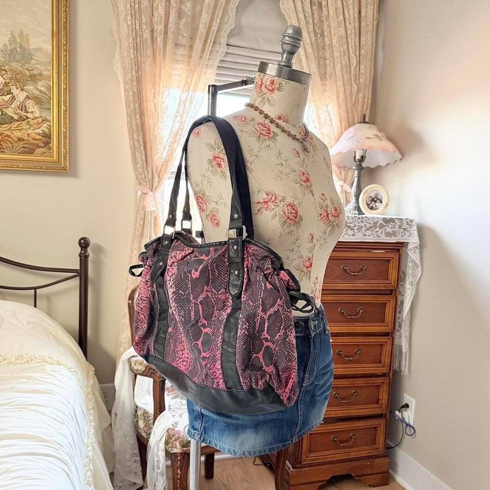 Y2k mcbling oversized bag  nollie pink faux snakeskin‎ shoulder bag